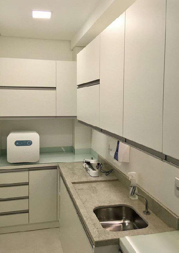 DENTAL DOCTOR ROOM CABINET-09